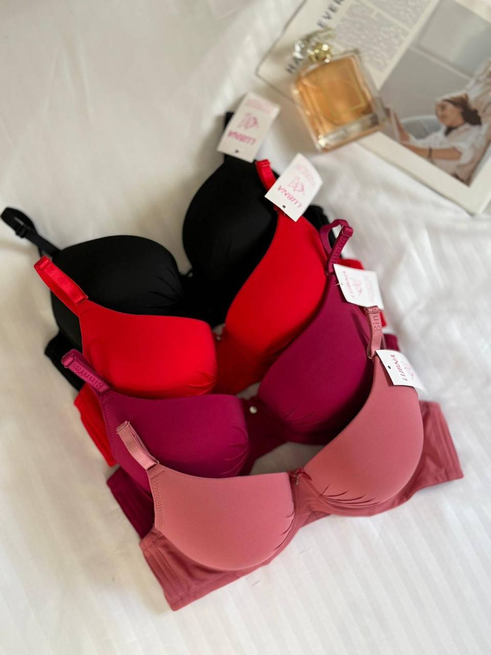 حمالة صدر بوش ال