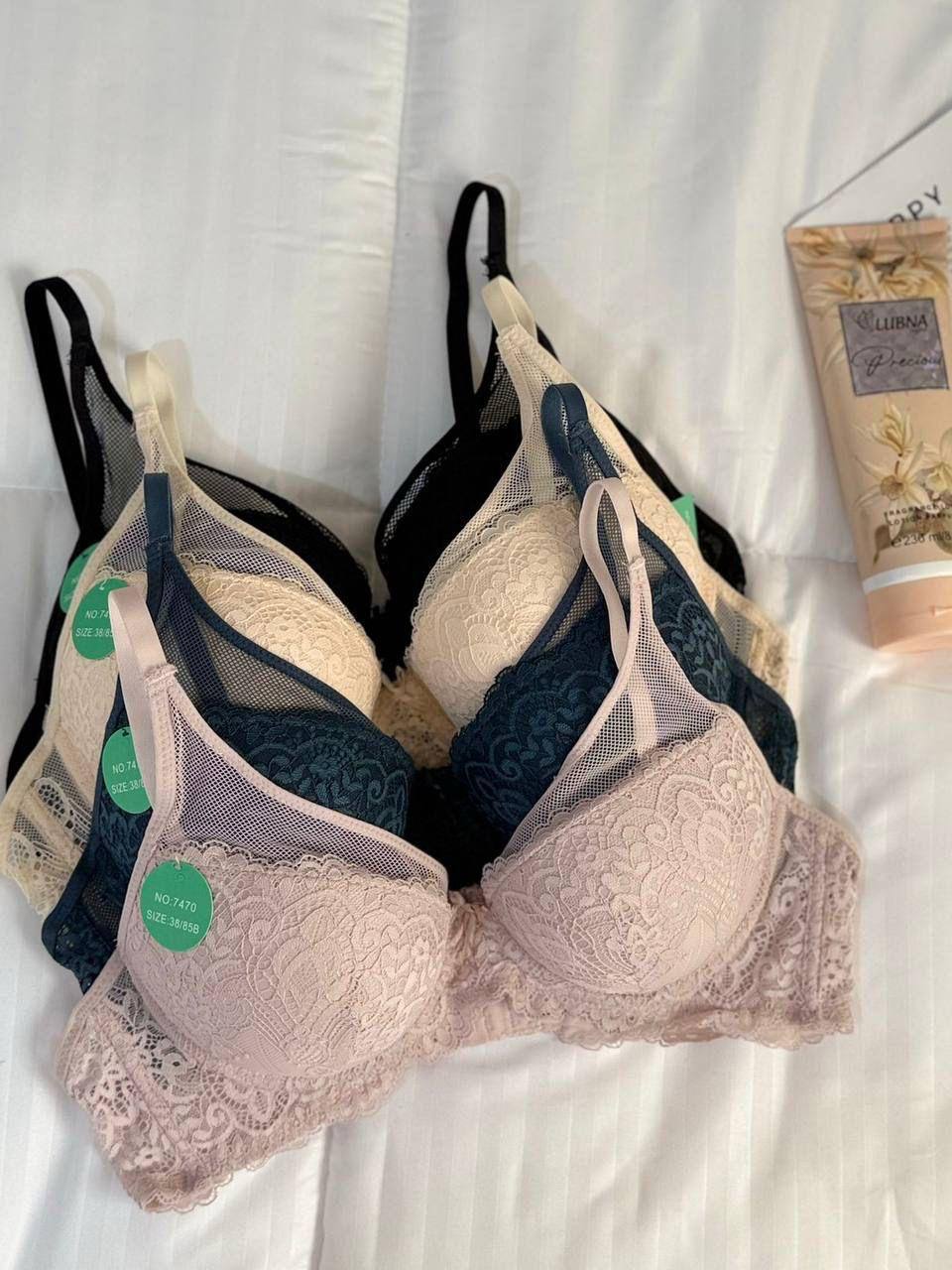 حمالة صدر بدون بوش اب